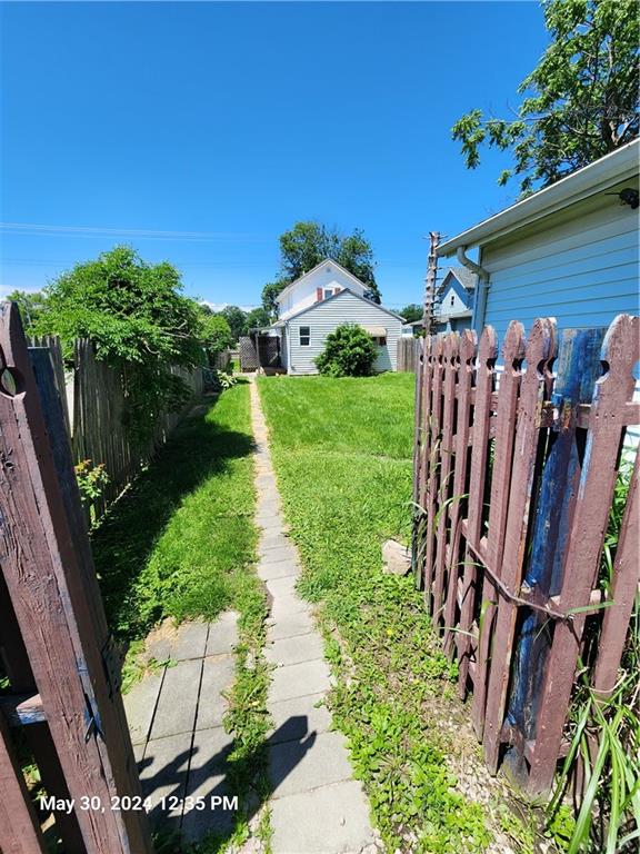 736 N Main Property Photo 42